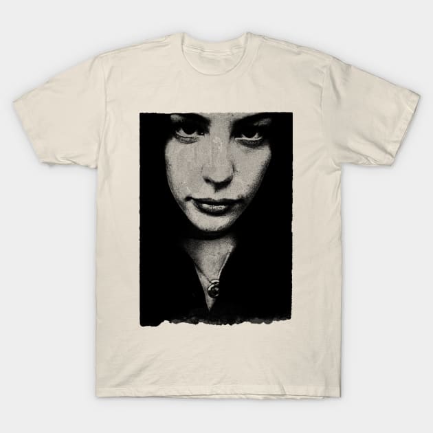 Liv Tyler T-Shirt by Knockbackhaunt